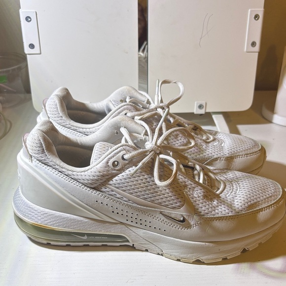 Nike Women's White and Gray Sneakers - Picture 1 of 7